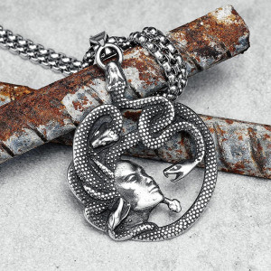 Collier Goth Dark Myth "Méduse Interdite"