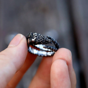 Bague Tête de Mort Gothique - Crâne de Bélier des Rituels Anciens