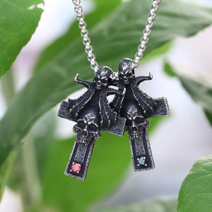 Collier Tête de Mort "Ange Déchu de la Croix Noire"