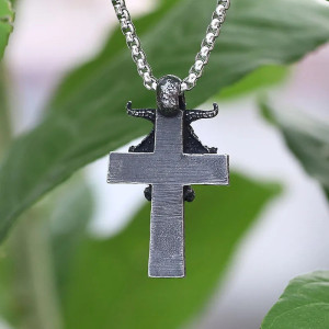 Vue Arrière Collier Tête de Mort "Ange Déchu de la Croix Noire"