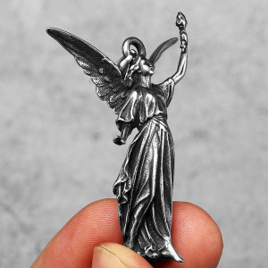 Collier Gothique "Ange de la Rédemption"