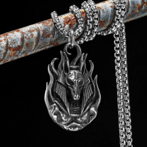 Avant Collier Goth Anubis "Gardien du Passage"