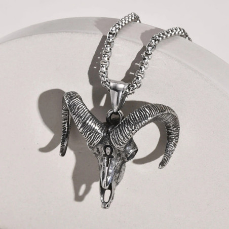 vue de Face Collier Goth Baphomet - Gardien des Flammes
