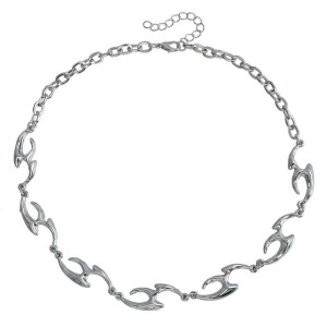 Détails du Collier Goth Chic “Serment Brisé”