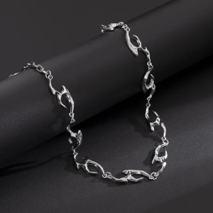 Magnifique Collier Goth Chic “Serment Brisé”