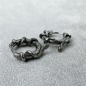 Magnifique Boucles d’Oreilles Rock Occulte “Morsure Silencieuse”