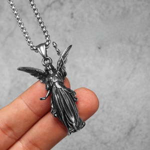 Détails complets du Collier Gothique Ange de la Rédemption