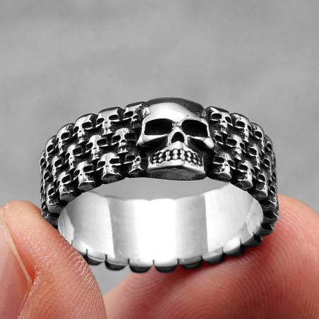 Vue de Face Bague Rock Tête de Mort "La Légion du Skull"