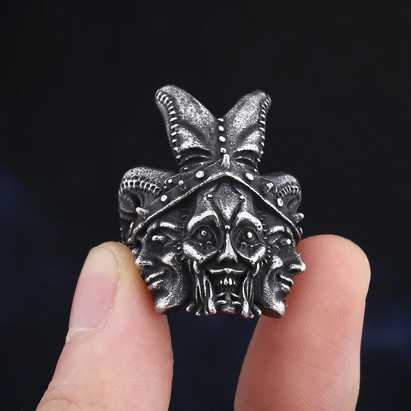 Bague Gothique Bouffon Maléfique