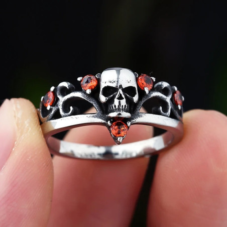 Bague Tête de Mort Gothique Diadème de Sang