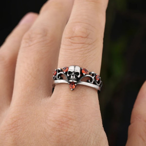 Vue Portée Bague Tête de Mort Gothique Diadème de Sang