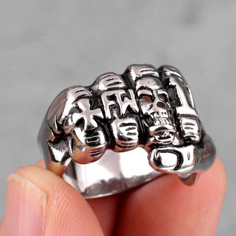 Bague Crâne Punk Rock "Poing Skull Streetfight Hardcore" Couleur Argent