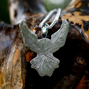 Vue Arrière Collier Tête de Mort Motard - Aigle de l’Ultime Liberté