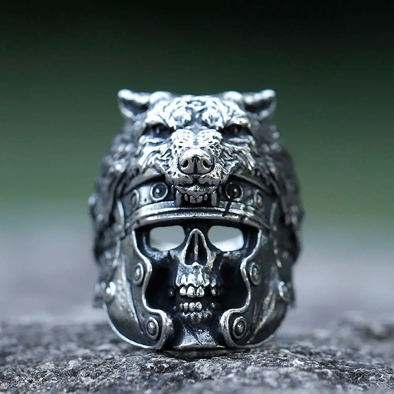 Bague Tête de Mort Viking "Casque du Loup Noir"