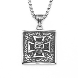 Vue générale Collier Tête de Mort Rock “Croix d’Acier - Crâne Rebelle”