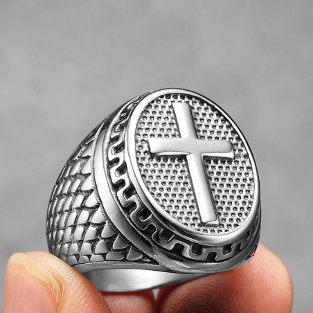 Bague Rock "Croix Métal Sombre"