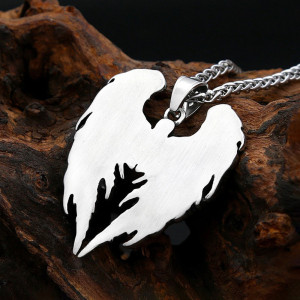 Vue arrière Collier Gothique Ailes de Mort "Gardien Squelettique Déchu"