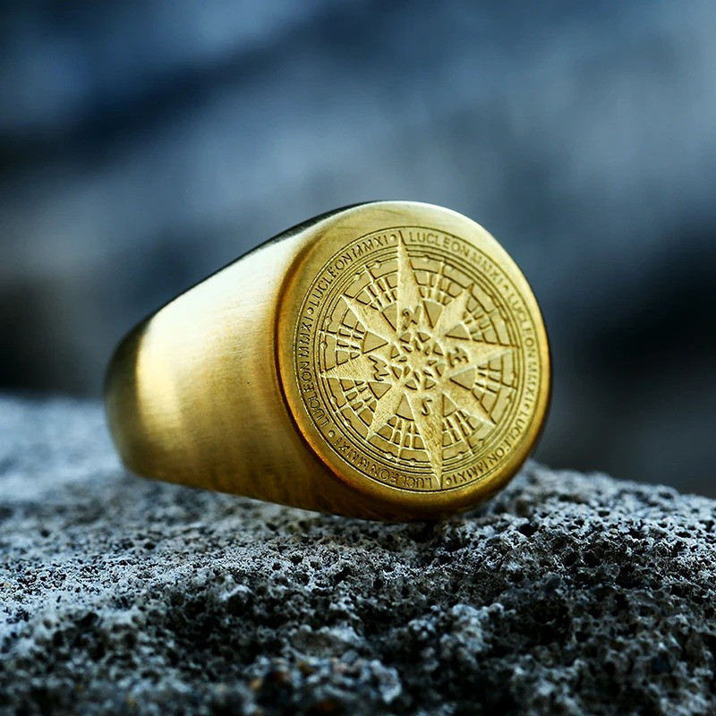 Bague Rock "Sceau du Compas Indomptable" Couleur or