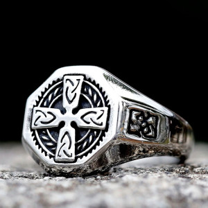 Bague Viking "Croix du Serment Ancien"