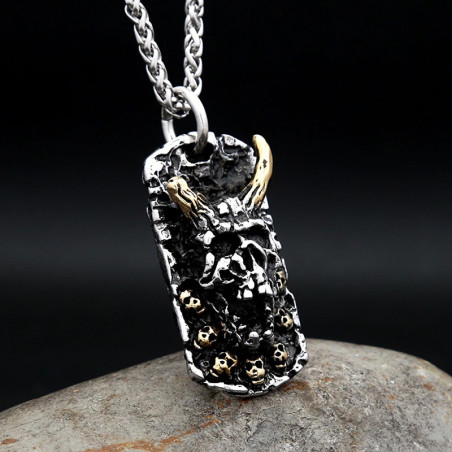 Vue de face Collier Gothique Tête de Mort "Totem Cornu des Âmes Profanes"