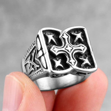 Bague Gothique "Grimoire de la Croix Souveraine"