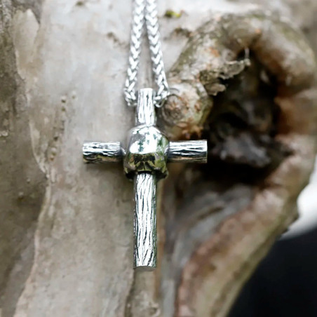 Vue Arrière Collier Croix Tête de Mort "Croix du Crâne Solitaire"