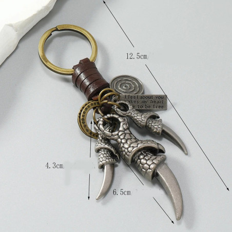 Dimensions Porte-Clés Griffes Funestes du Prédateur