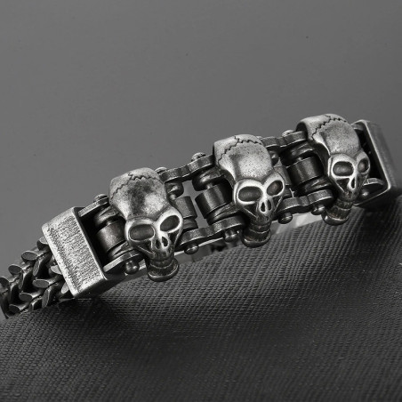 Vue de Face Bracelet Tête de Mort "Sourire de Fer Articulé"