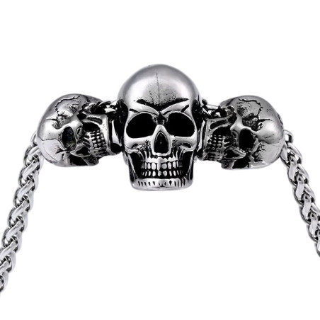 Vue de Face Collier Tête de Mort - Trinité des Crânes Maudits