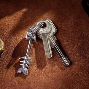 Autre attache possible du Porte-Clés Gothique Clé de l’Arête Marine