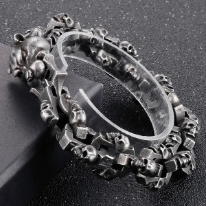 Avant Bracelet Tête de Mort "La Chaîne du Prédateur"