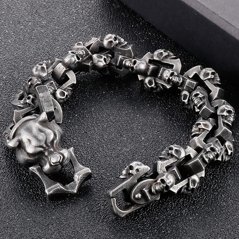 Bracelet Tête de Mort "La Chaîne du Prédateur"