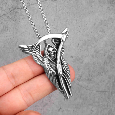 Vue de Face Collier Tête de Mort 'Messager du Dernier Souffle'