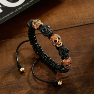 Bracelet Tête de Mort "Macramé aux Crânes de Cristal"