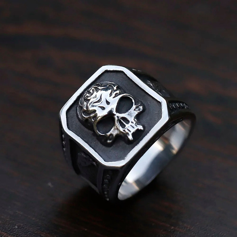 Avant Bague Tête de Mort Chevalière Biker Aigle Tribal