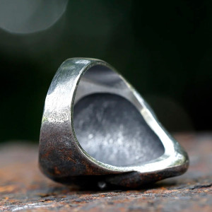 Vue Arrière Bague Tête de Mort "Dualité Mortelle"