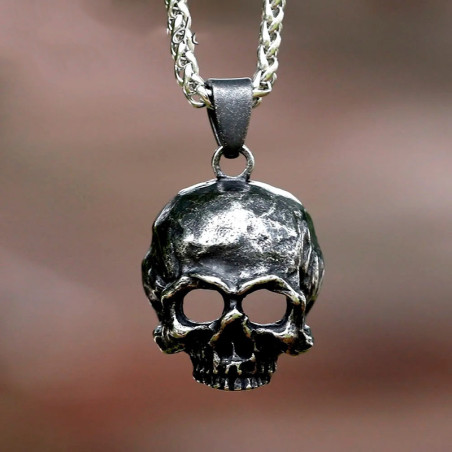 Collier Tête de Mort "Sentinelle d'Acier"