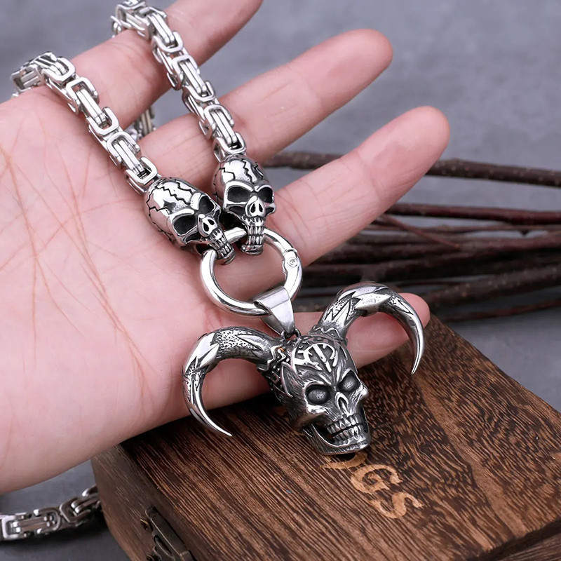 Collier Tête de Mort "Le Berserker"