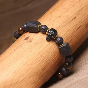 Vue Portée Bracelet Perles Tête de Mort "Pierre de Lave & Obsidienne Gothique" - 2 couleurs au choix !