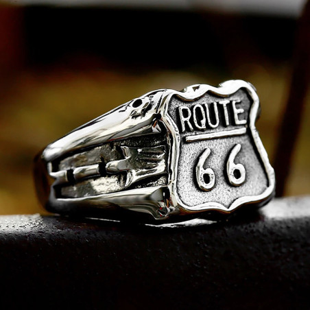 Vue de Cote Chevalière Biker Mythique Route 66