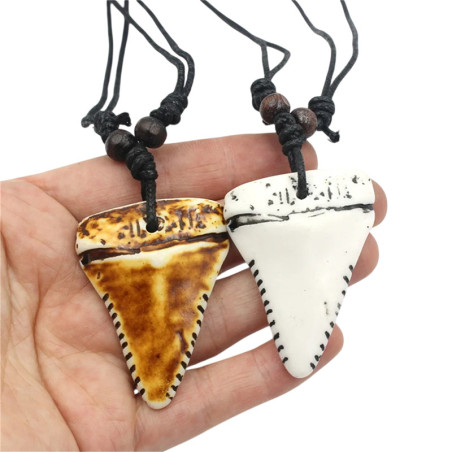 Collier Dent de Requin "Le Mégalodon" - 2 couleurs au choix !