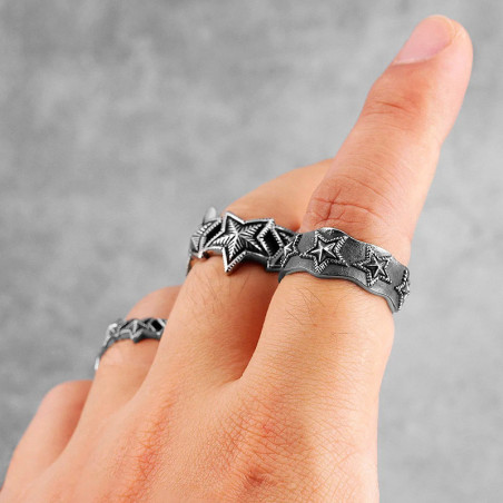 Vue Portée Bague Rock Constellation d'Étoiles