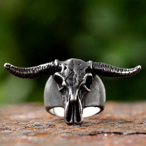 Avant Bague Tête de Mort Chevalière "TAURUS" - L'Esprit Indomptable !