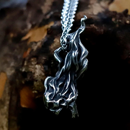 Avant Collier Tête de Mort Goth "Le Spectre Filant"