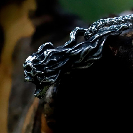 Collier Tête de Mort Goth "Le Spectre Filant"