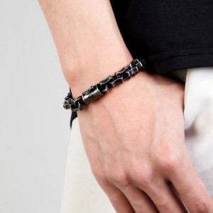 Vue portee Bracelet Biker Rock Chaîne métal épaisse "mécanique sombre"