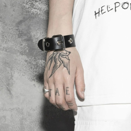 Vue Portee Bracelet Punk Gothique - Poignet Insoumis