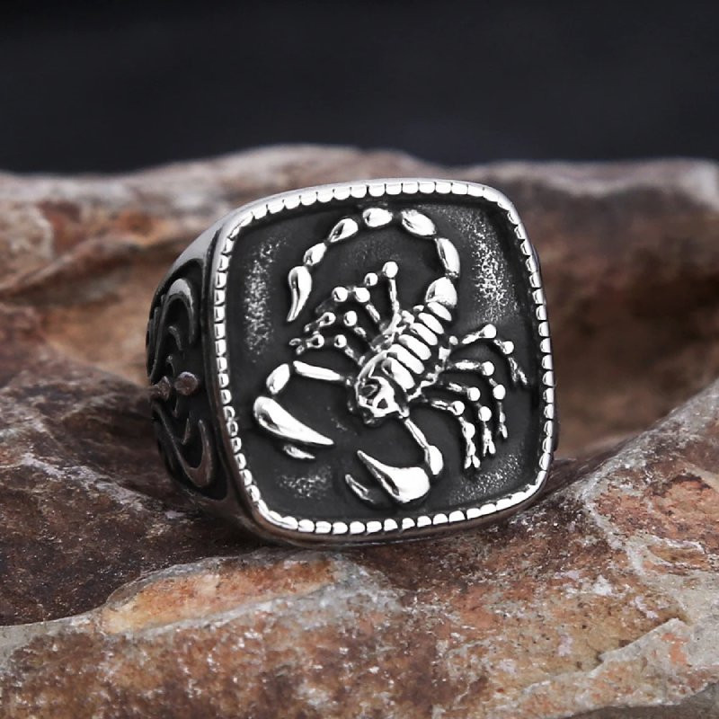 Bague Rock Goth Scorpion Le Gardien du Secret