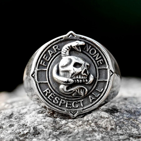 Avant Bague Tête de Mort Chevalière "THE CODE" - Fear None, Respect All