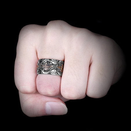 Vue portee Bague Rock Anneau "PERSIA" (L'Aigle de la Foi)